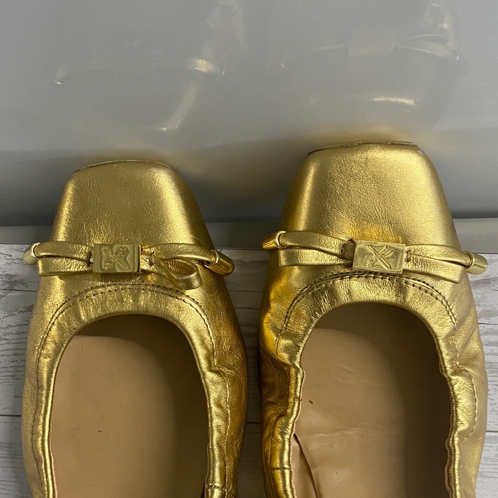 Donald J Pliner Gold Metallic Ballet Flats Women’s 9.5 Leather Bow Square Toe De - Picture 7 of 8